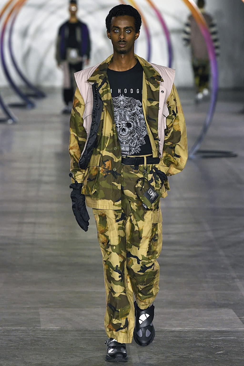 Fashion Week London Fall/Winter 2019 look 3 from the Liam Hodges collection 男装