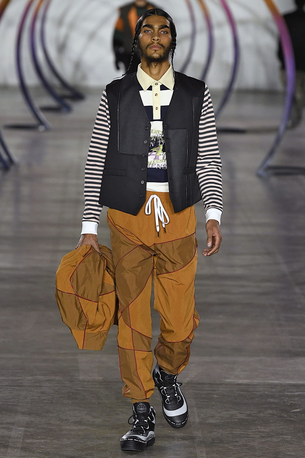 Fashion Week London Fall/Winter 2019 look 12 from the Liam Hodges collection 男装