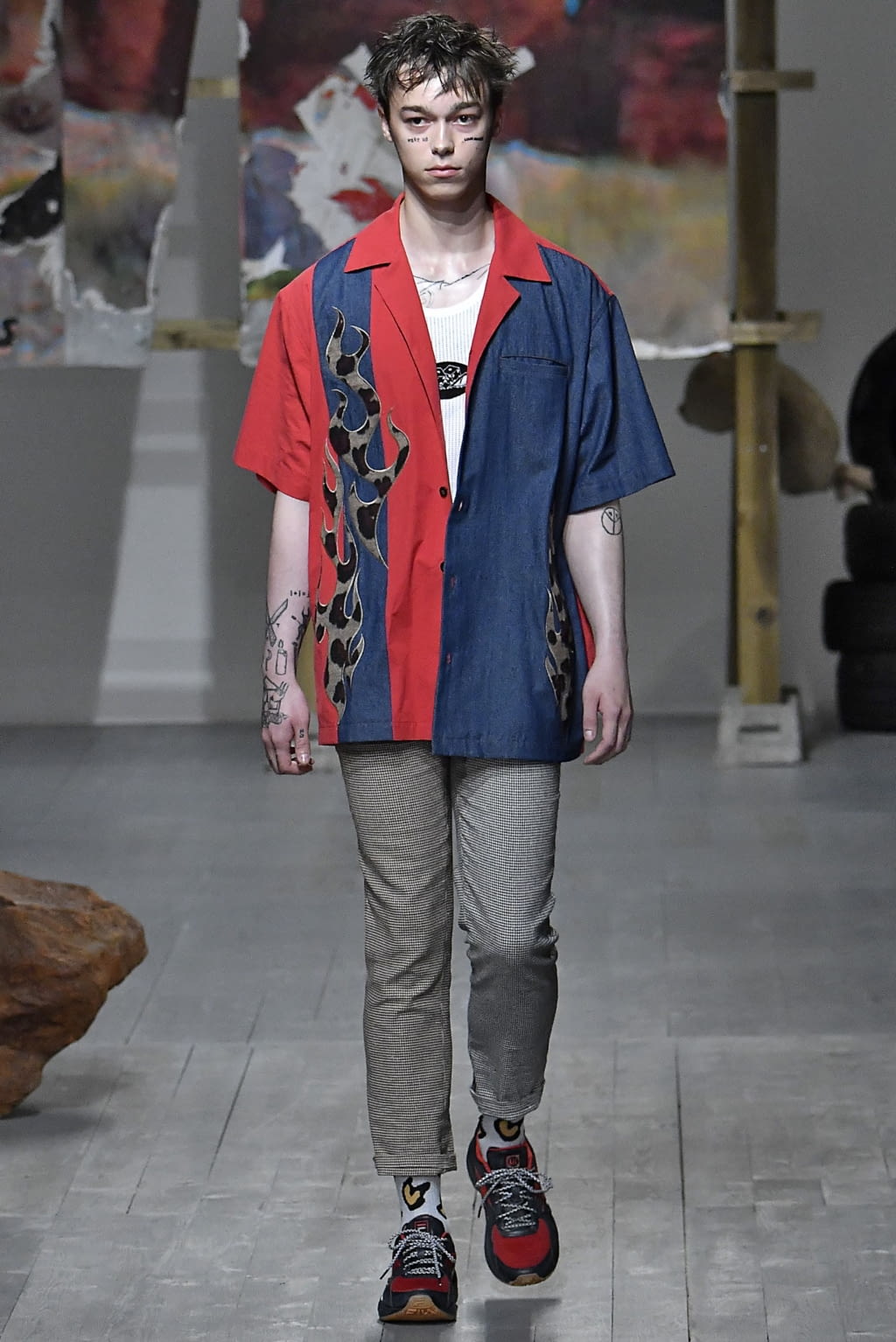 Fashion Week London Spring/Summer 2019 look 25 from the Liam Hodges collection 男装