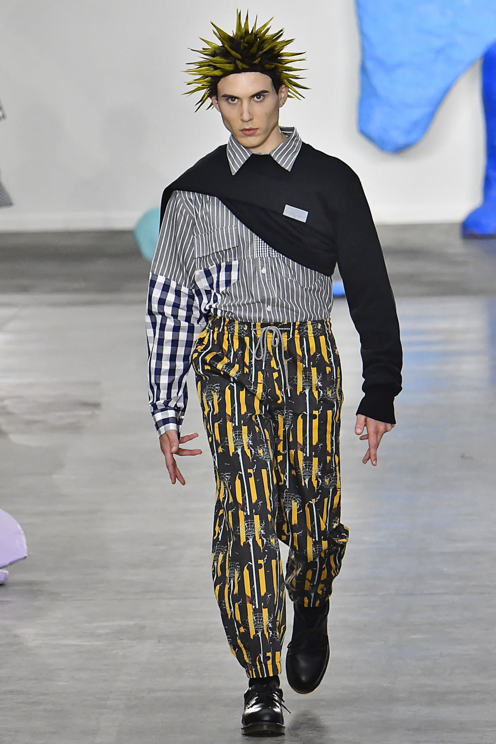 Fashion Week London Spring/Summer 2020 look 14 from the Liam Hodges collection 男装