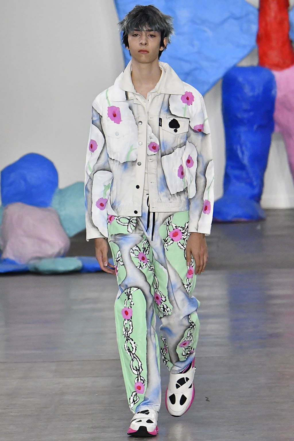 Fashion Week London Spring/Summer 2020 look 25 from the Liam Hodges collection 男装
