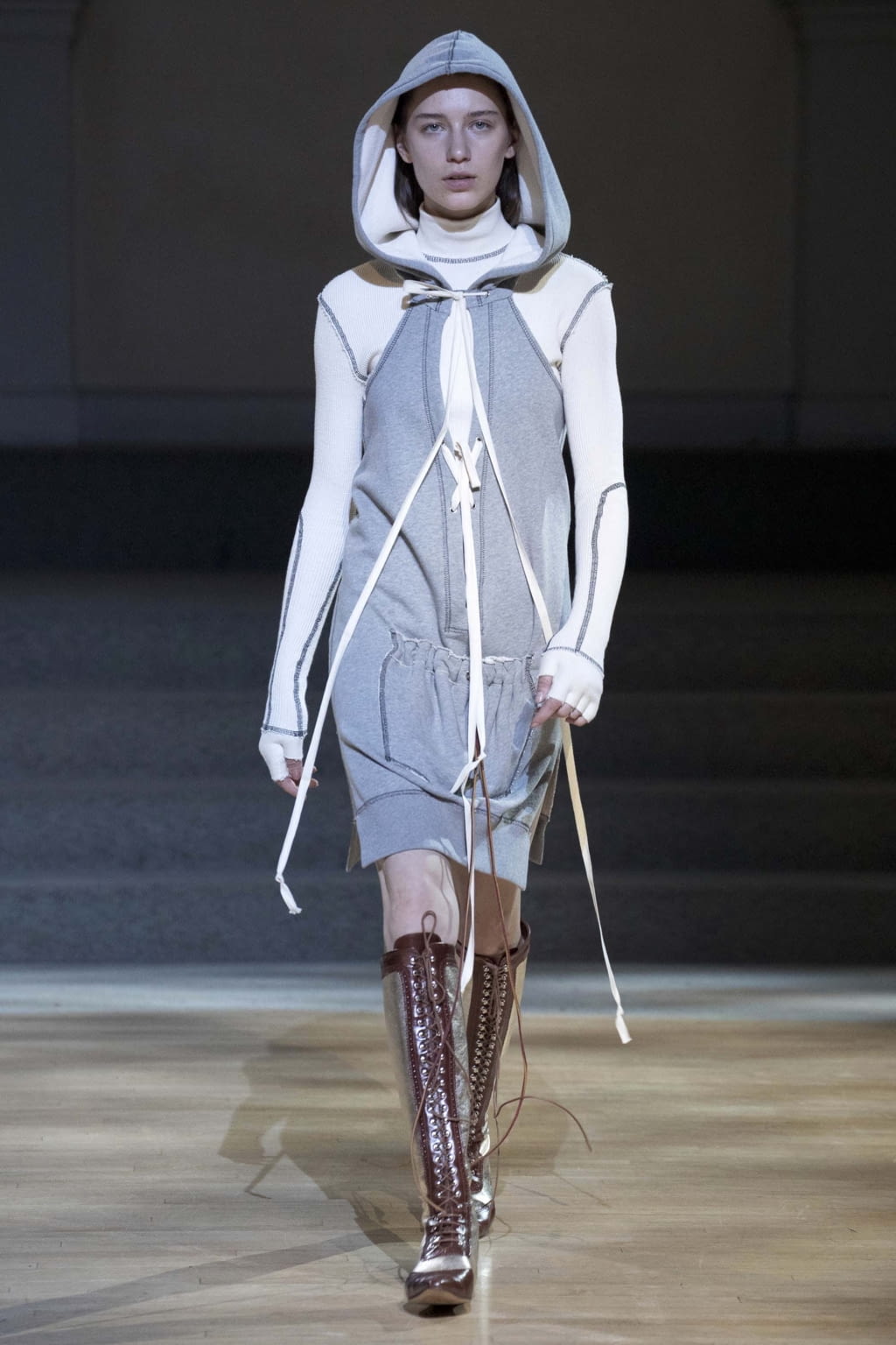 Fashion Week New York Fall/Winter 2018 look 21 from the Linder collection womenswear