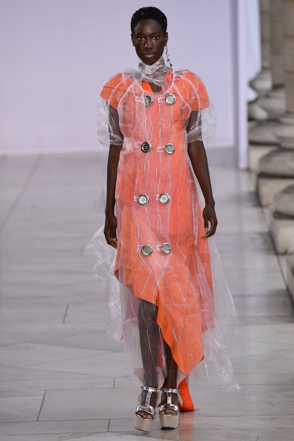 Fashion Week Paris Spring/Summer 2018 look 17 from the Liselore Frowijn collection womenswear