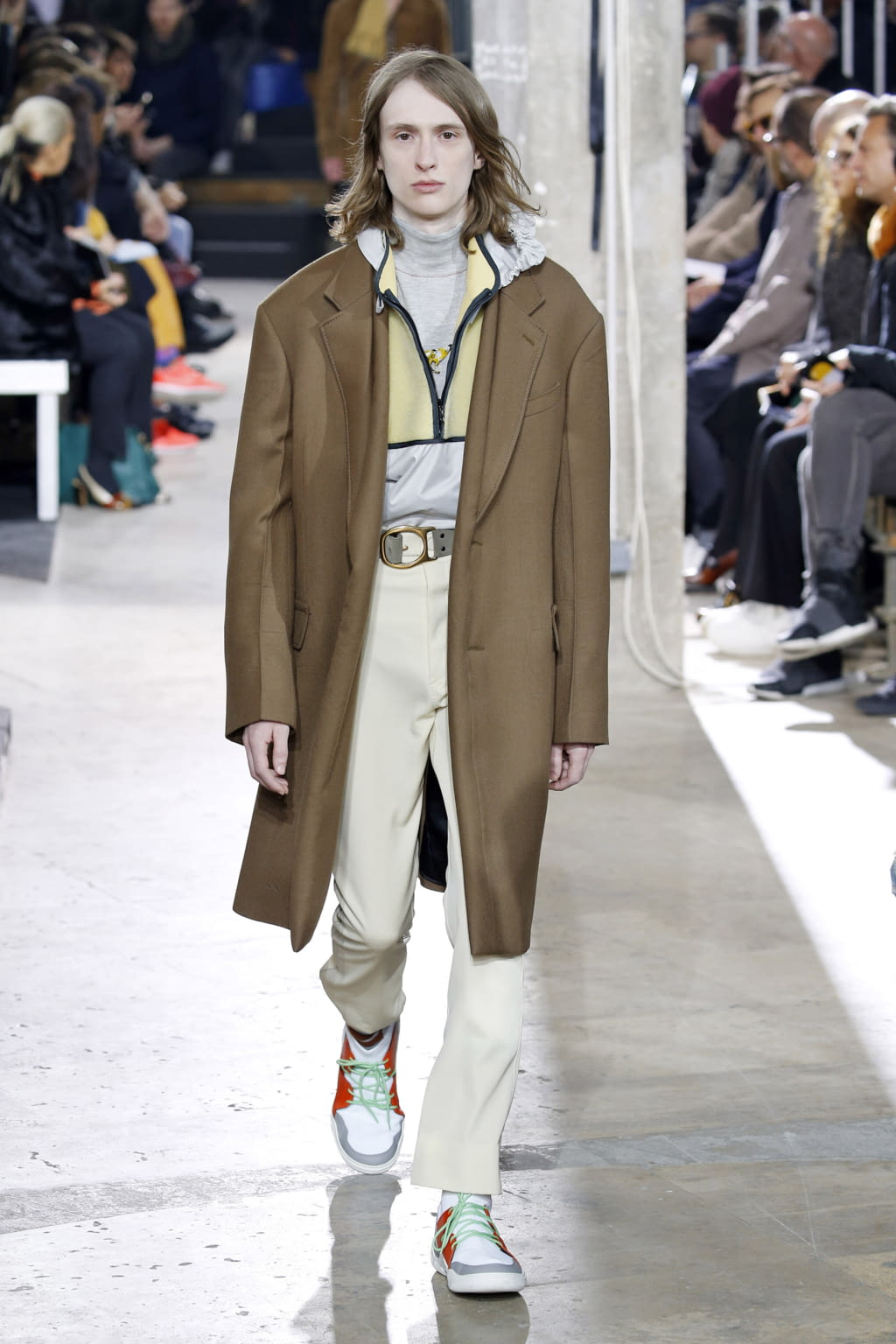 Fashion Week Paris Fall/Winter 2017 look 19 from the Lanvin collection 男装