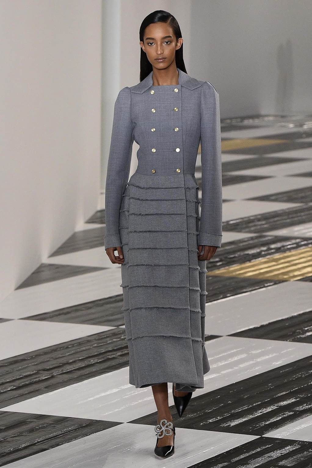 Fashion Week Paris Fall/Winter 2020 look 3 from the Loewe collection womenswear