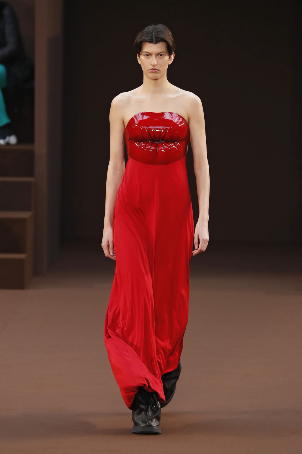 Fashion Week Paris Fall/Winter 2022 look 14 de la collection Loewe womenswear