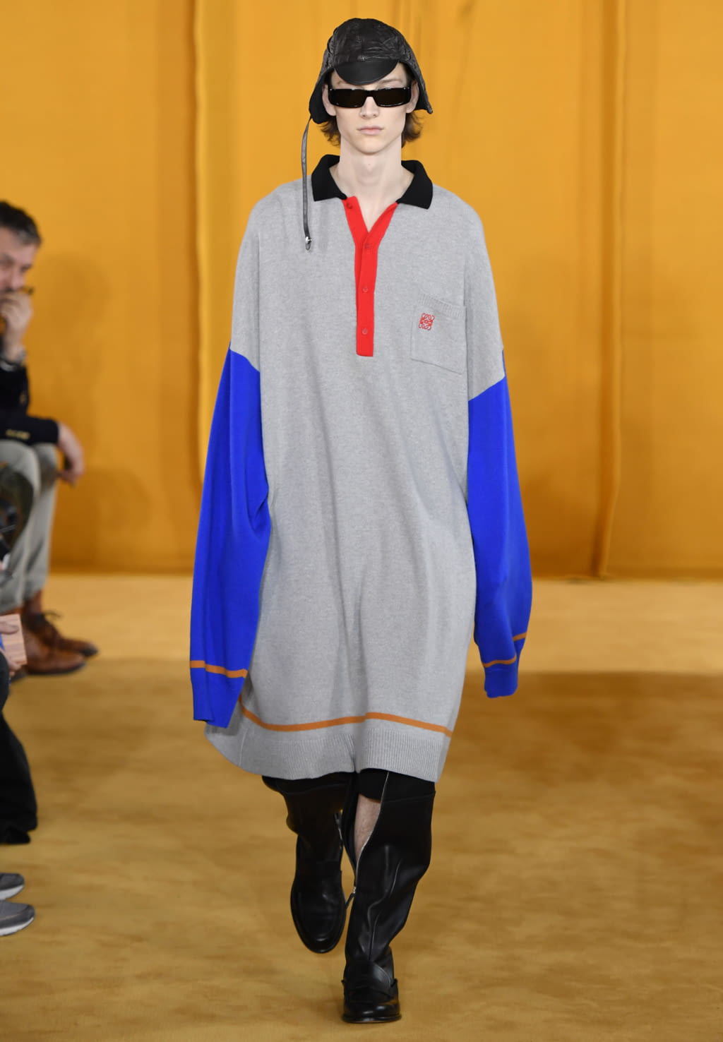 Fashion Week Paris Fall/Winter 2019 look 19 from the Loewe collection 男装
