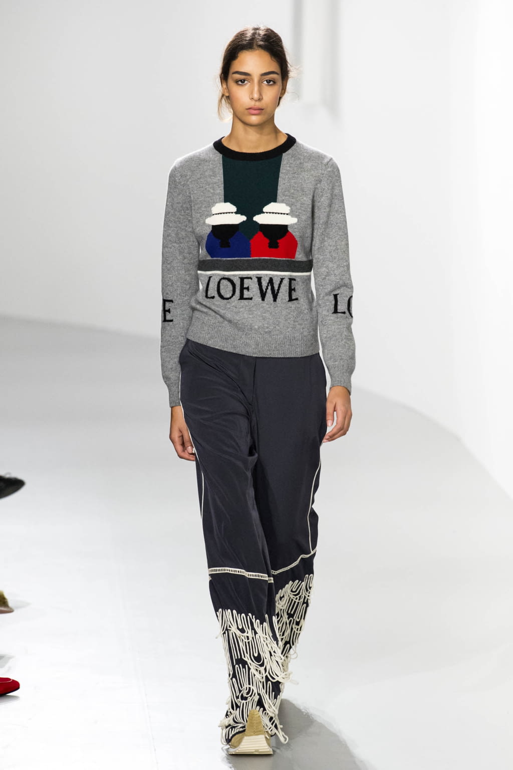 Fashion Week Paris Spring/Summer 2018 look 24 de la collection Loewe womenswear