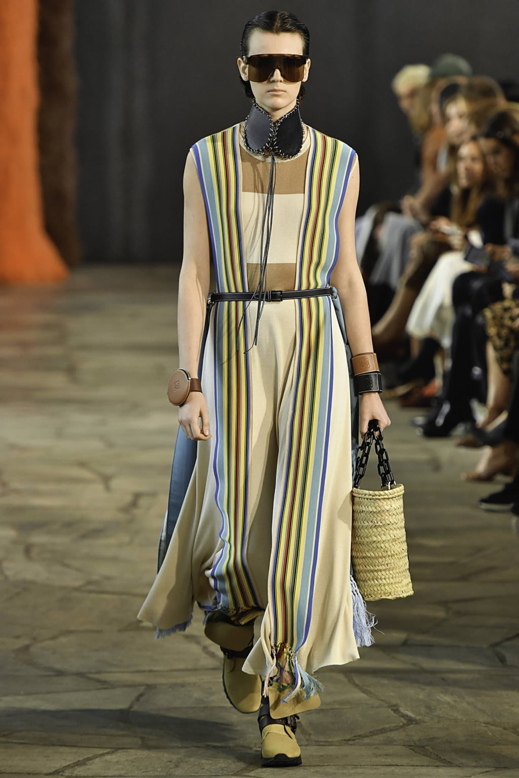 Fashion Week Paris Spring/Summer 2019 look 1 from the Loewe collection 女装