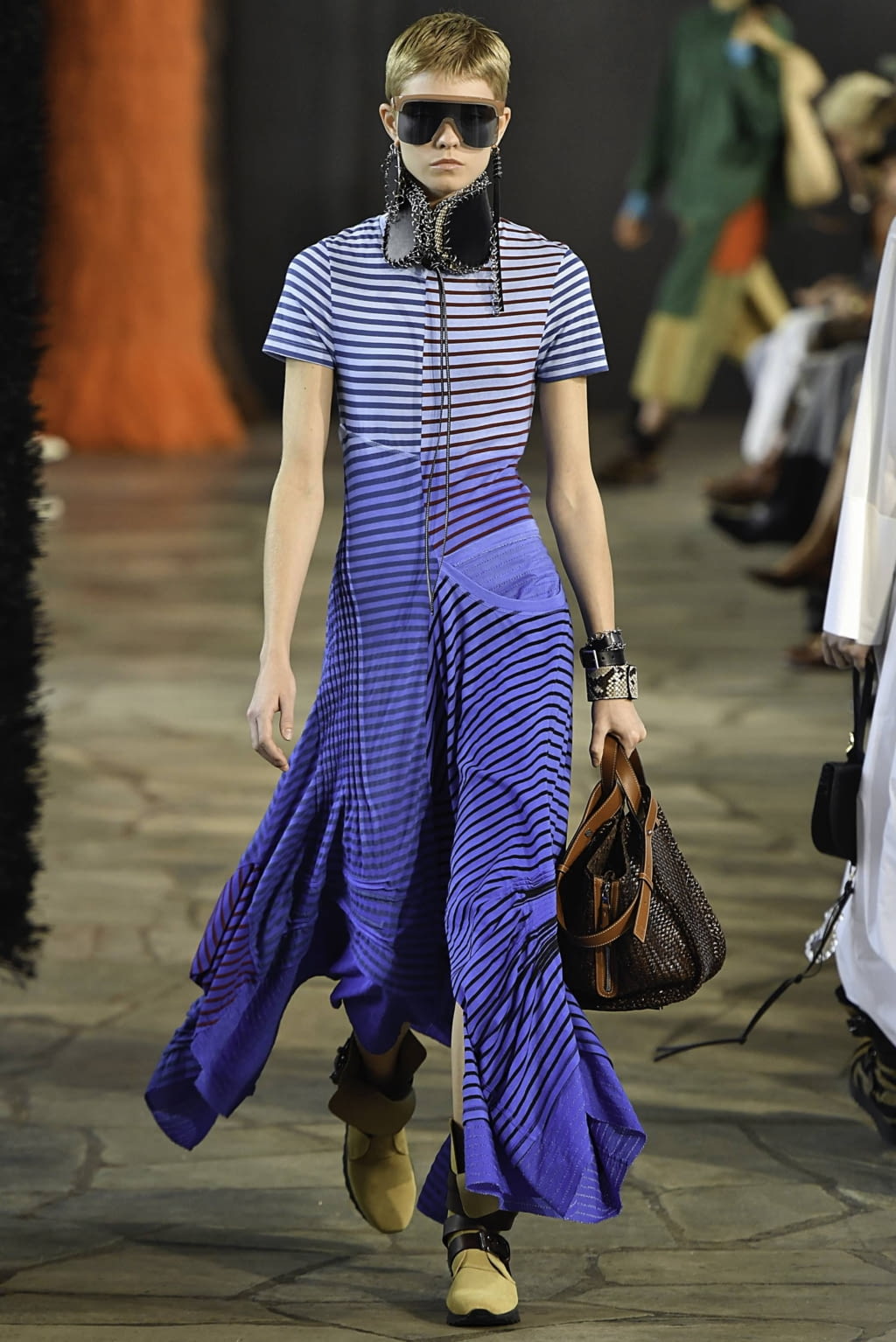 Fashion Week Paris Spring/Summer 2019 look 14 from the Loewe collection 女装