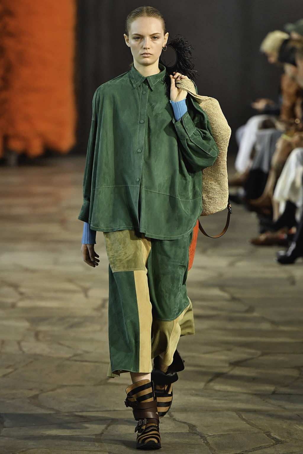 Fashion Week Paris Spring/Summer 2019 look 15 from the Loewe collection womenswear