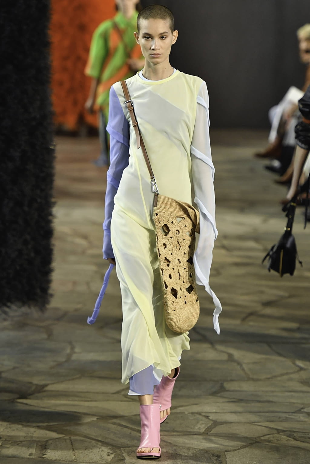 Fashion Week Paris Spring/Summer 2019 look 40 from the Loewe collection womenswear