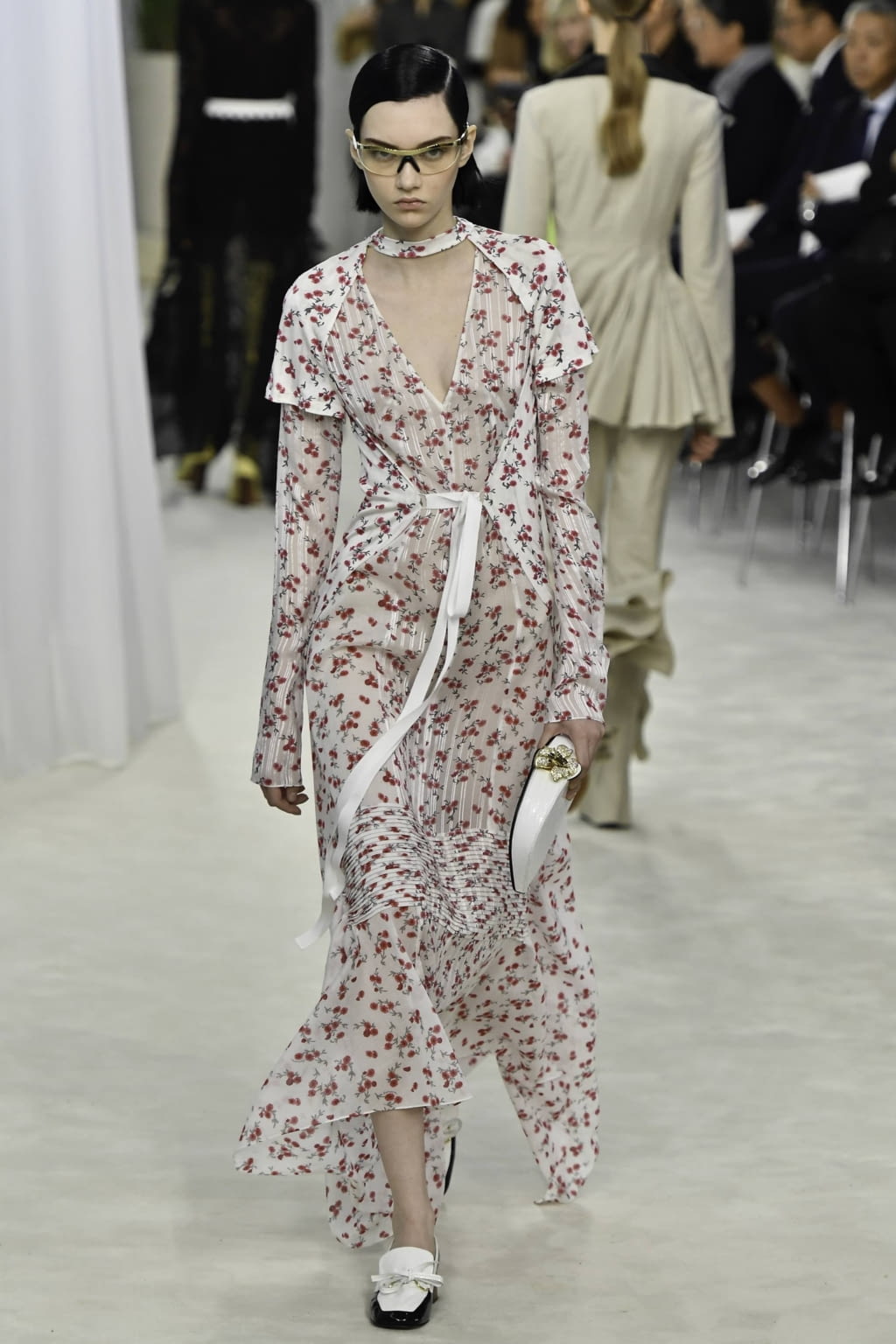 Fashion Week Paris Spring/Summer 2020 look 12 from the Loewe collection 女装