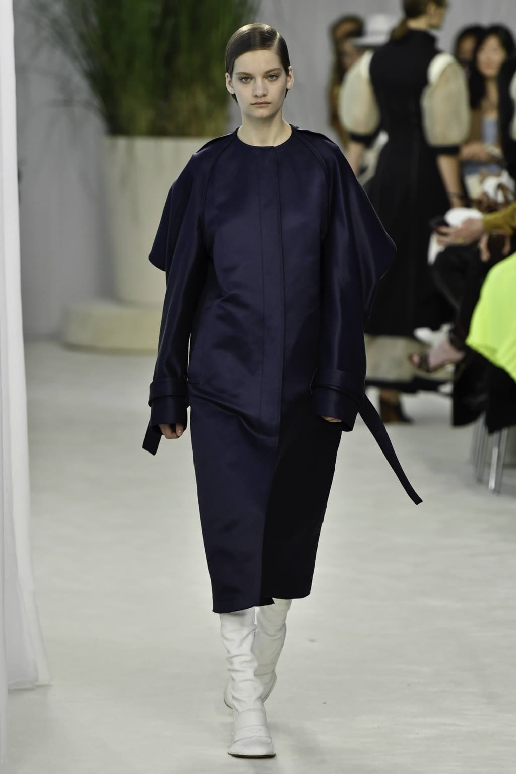Fashion Week Paris Spring/Summer 2020 look 27 from the Loewe collection 女装