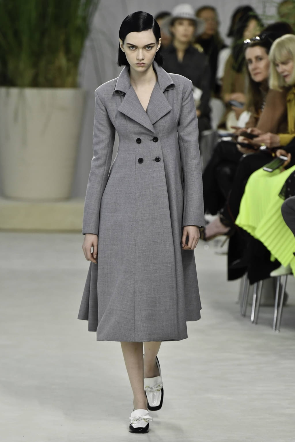 Fashion Week Paris Spring/Summer 2020 look 40 de la collection Loewe womenswear