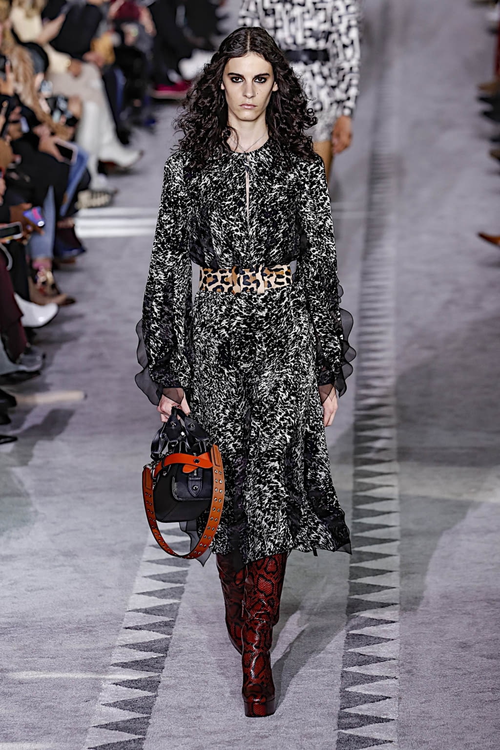 Fashion Week New York Fall/Winter 2019 look 5 from the Longchamp collection 女装