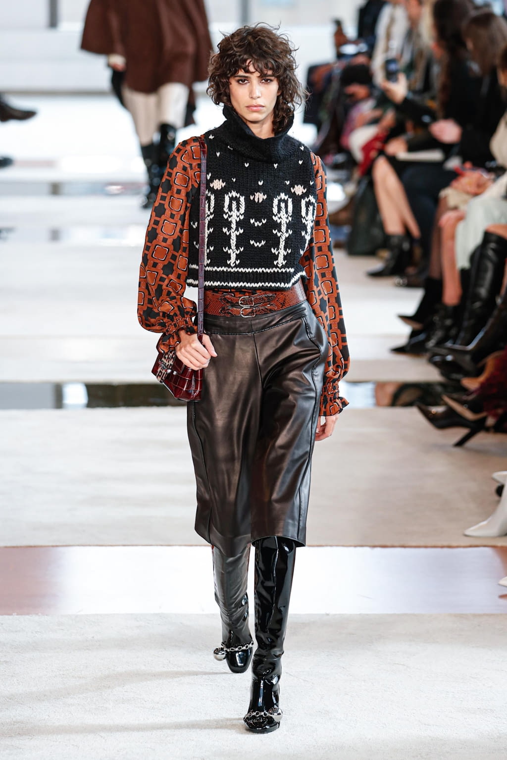 Fashion Week New York Fall/Winter 2020 look 2 from the Longchamp collection womenswear