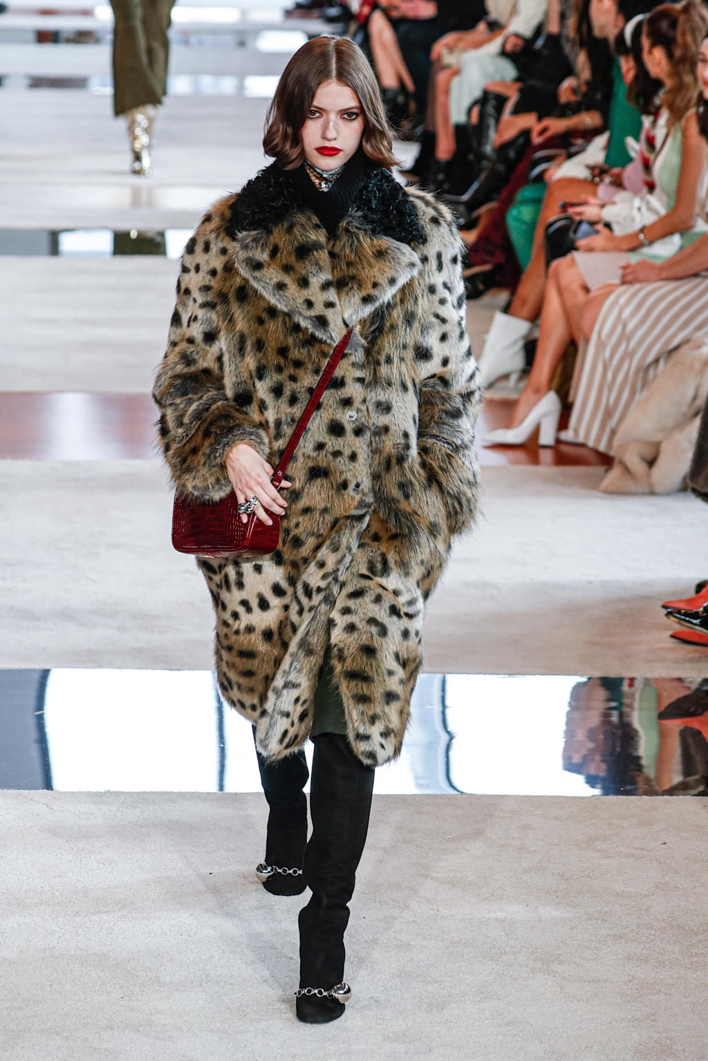 Fashion Week New York Fall/Winter 2020 look 20 from the Longchamp collection womenswear