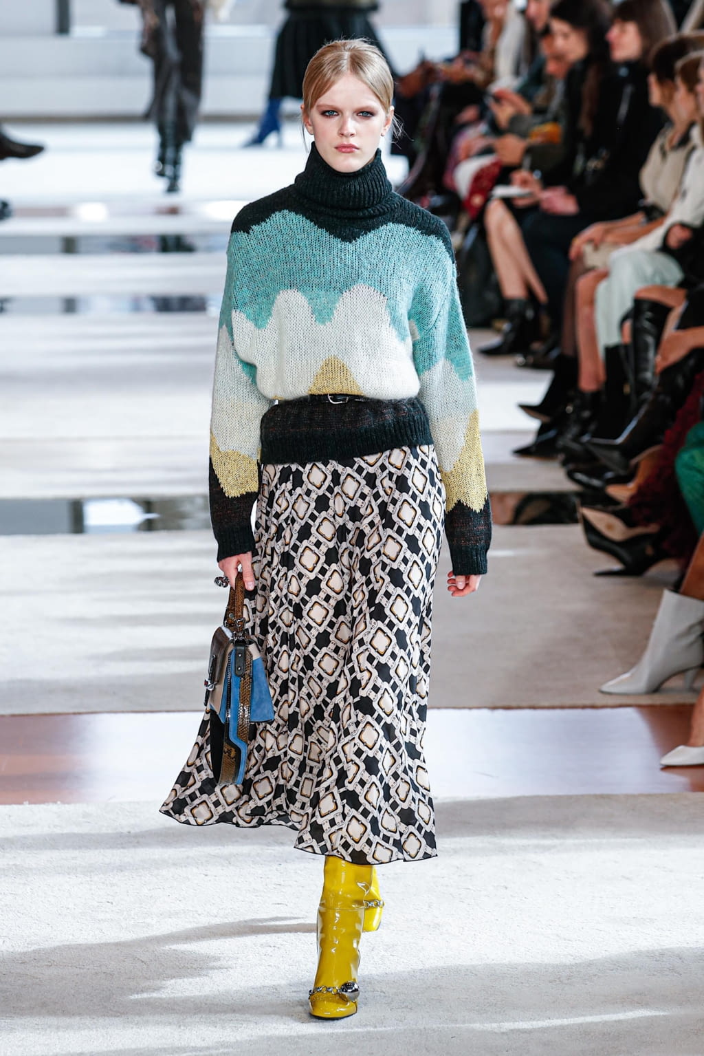 Fashion Week New York Fall/Winter 2020 look 23 from the Longchamp collection womenswear