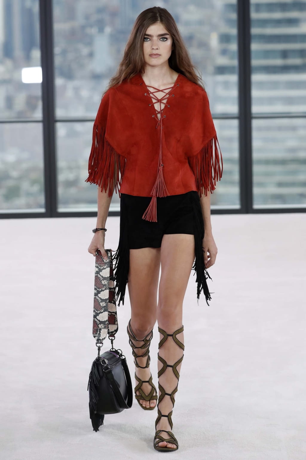 Fashion Week New York Spring/Summer 2019 look 10 from the Longchamp collection womenswear