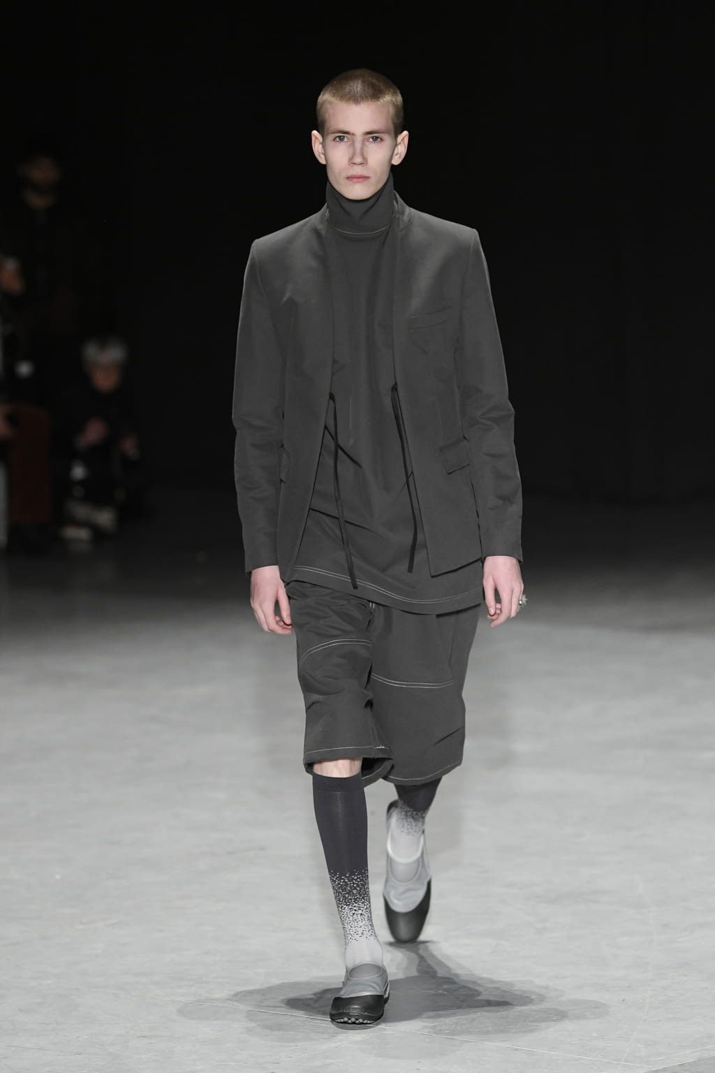 Fashion Week Milan Fall/Winter 2020 look 2 from the Sunnei collection 男装