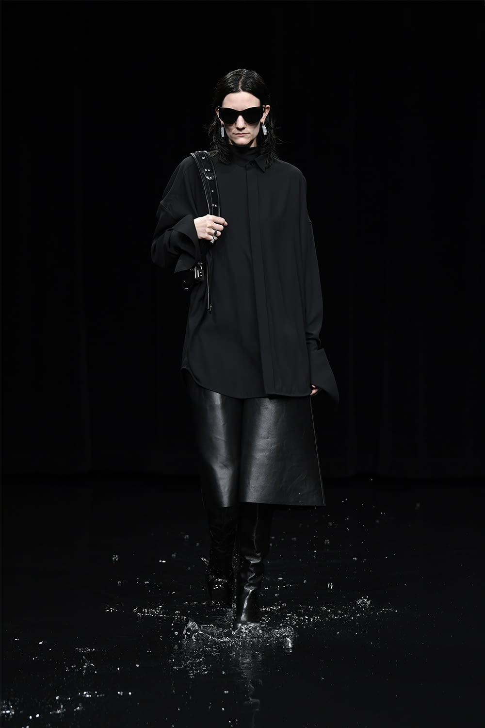 Fashion Week Paris Fall/Winter 2020 look 29 de la collection Balenciaga womenswear