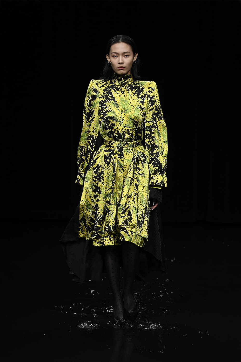Fashion Week Paris Fall/Winter 2020 look 37 de la collection Balenciaga womenswear