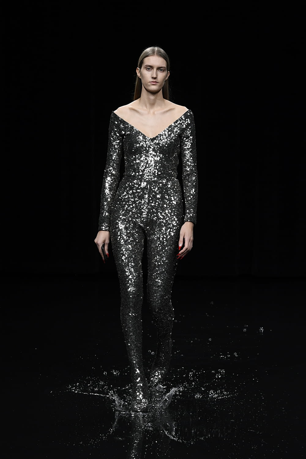 Fashion Week Paris Fall/Winter 2020 look 93 from the Balenciaga collection womenswear
