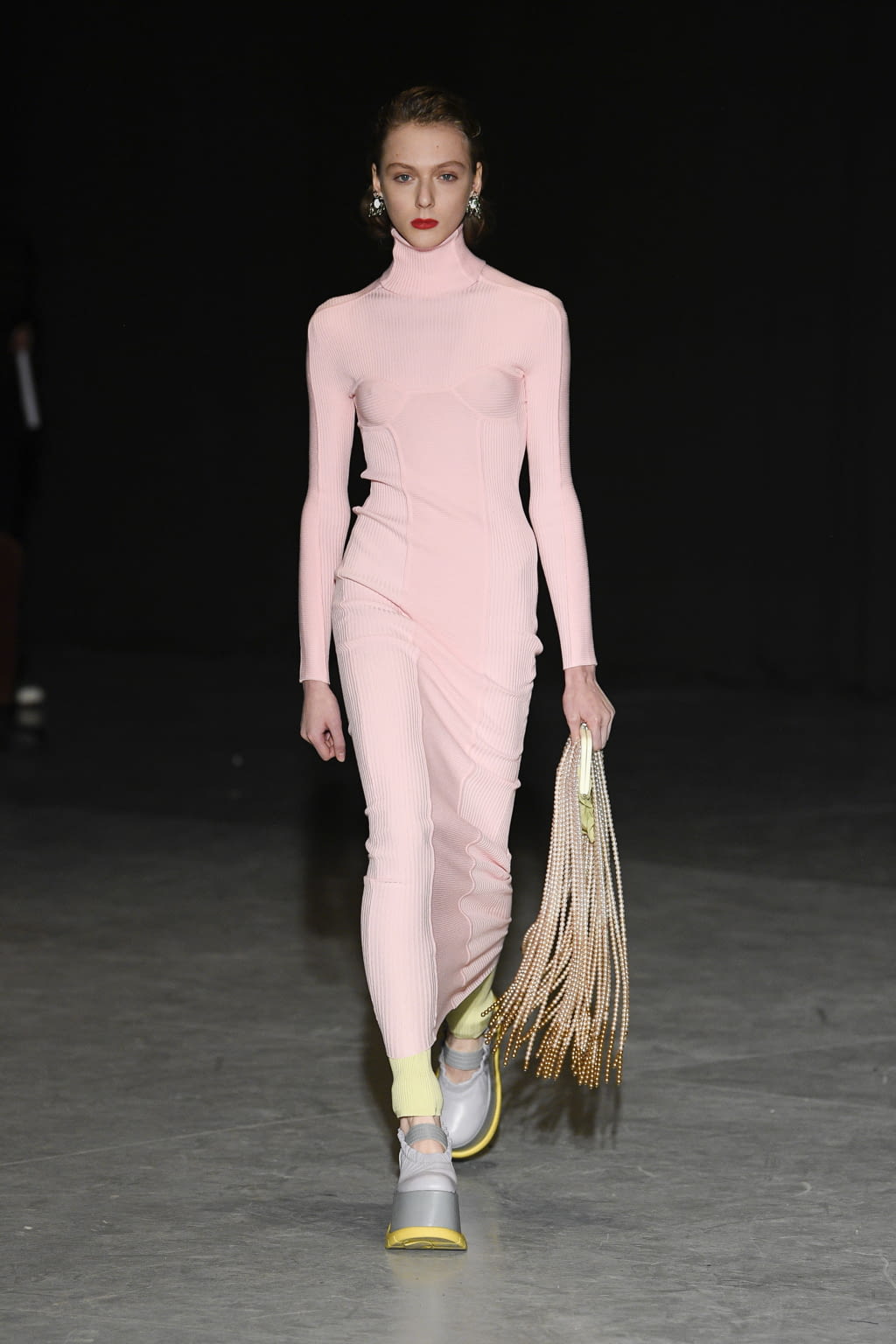 Fashion Week Milan Fall/Winter 2020 look 22 de la collection Sunnei menswear