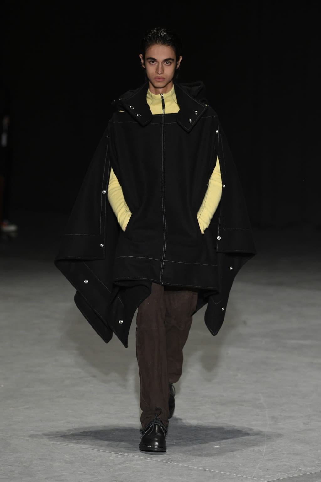 Fashion Week Milan Fall/Winter 2020 look 33 from the Sunnei collection 男装