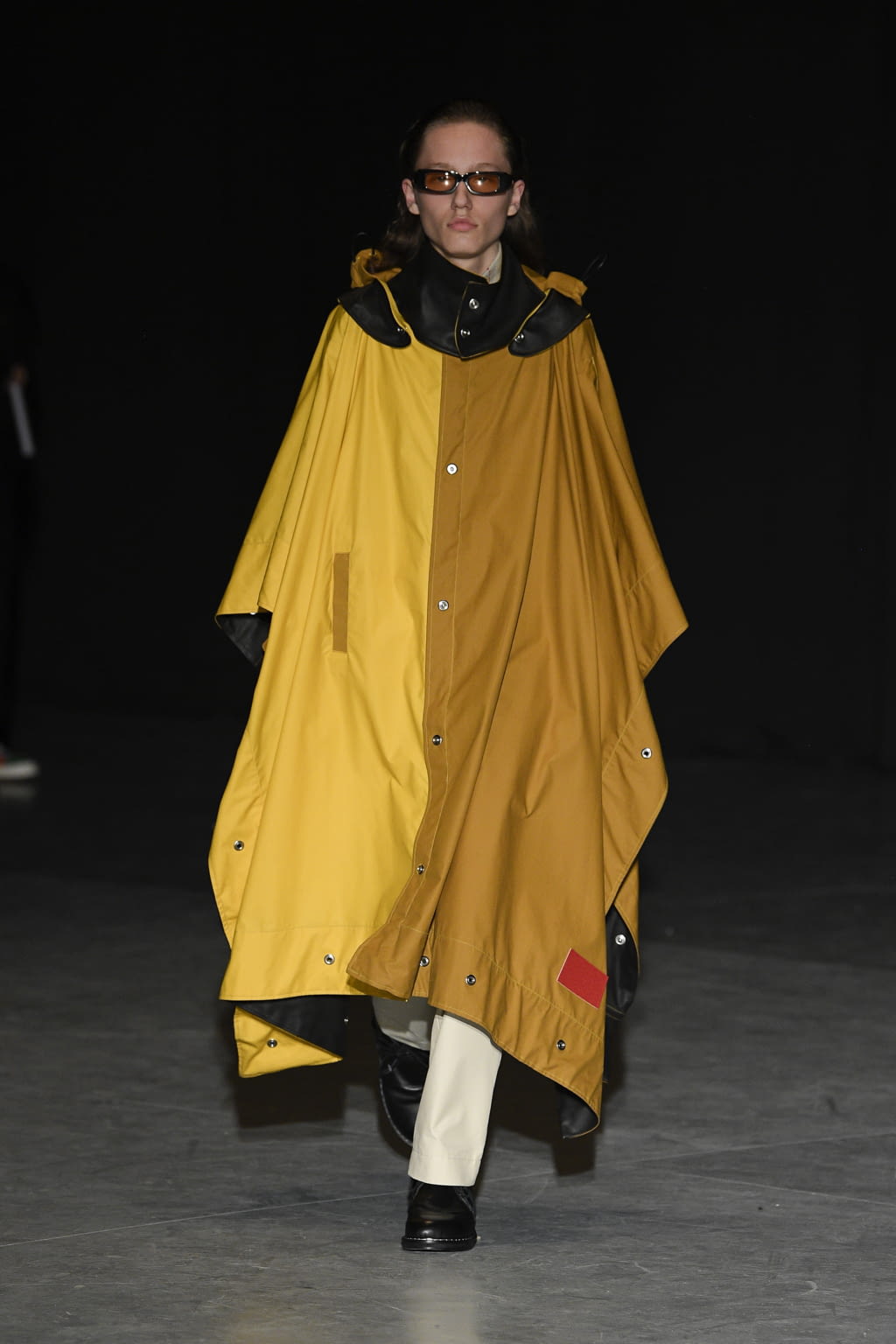 Fashion Week Milan Fall/Winter 2020 look 35 from the Sunnei collection 男装