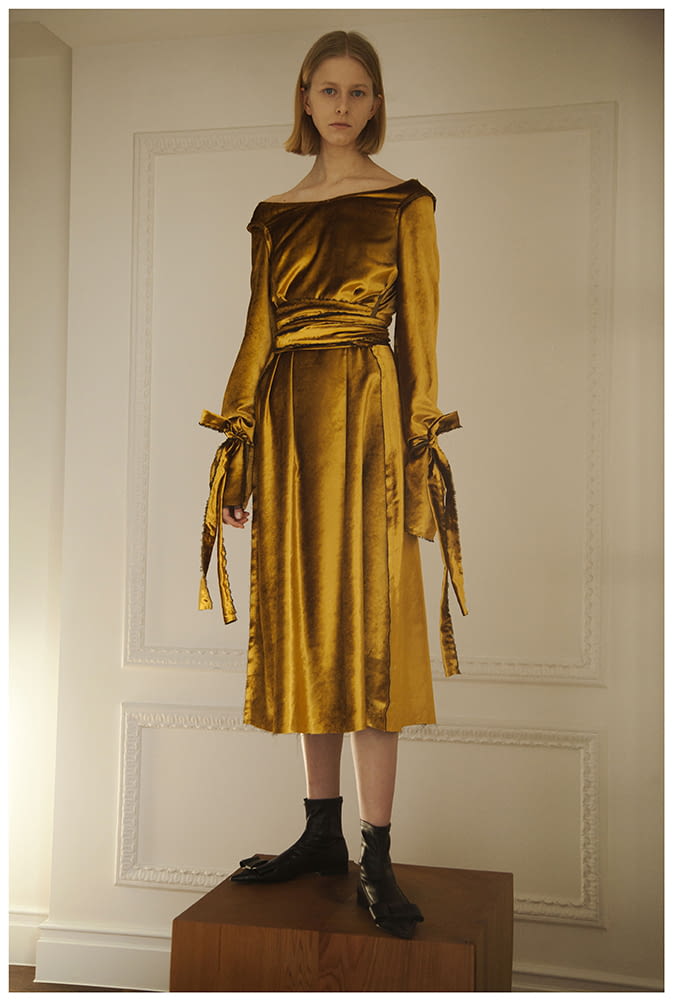Fashion Week Paris Fall/Winter 2017 look 17 de la collection Sid Neigum womenswear
