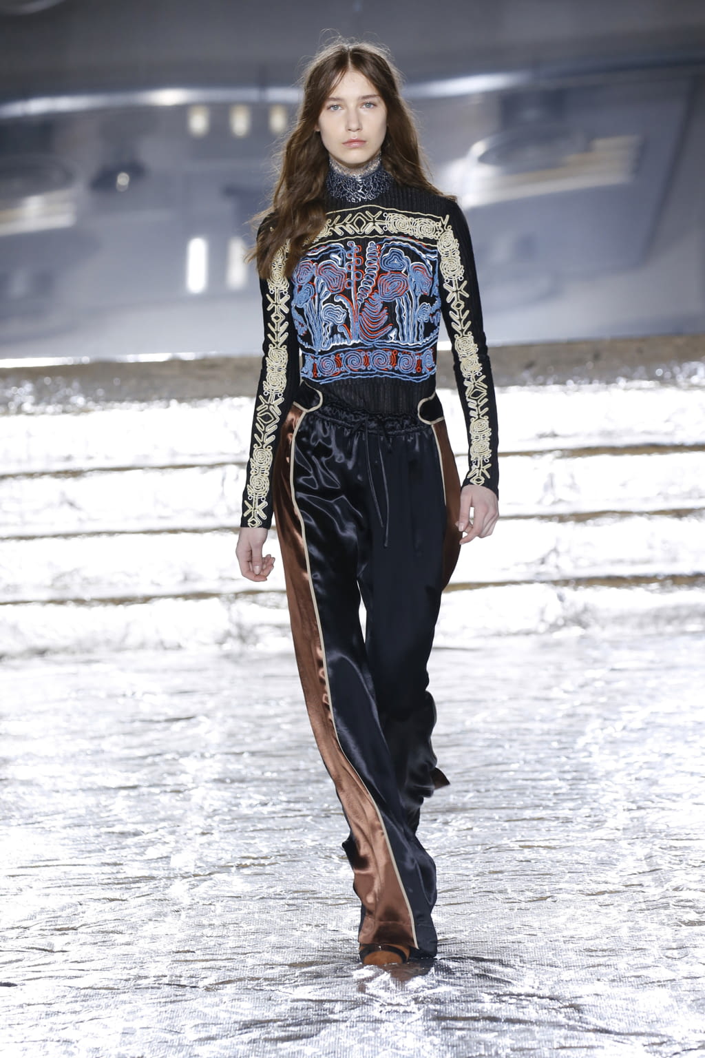 Fashion Week London Fall/Winter 2016 look 2 from the Peter Pilotto collection womenswear