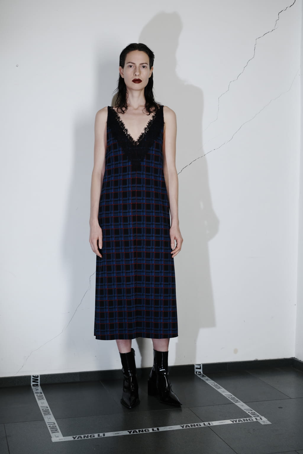 Fashion Week Paris Pre-Fall 2018 look 3 from the Yang Li collection womenswear
