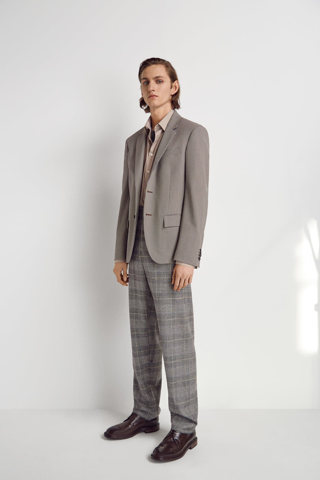 Fashion Week London Fall/Winter 2018 look 3 from the Joseph collection menswear