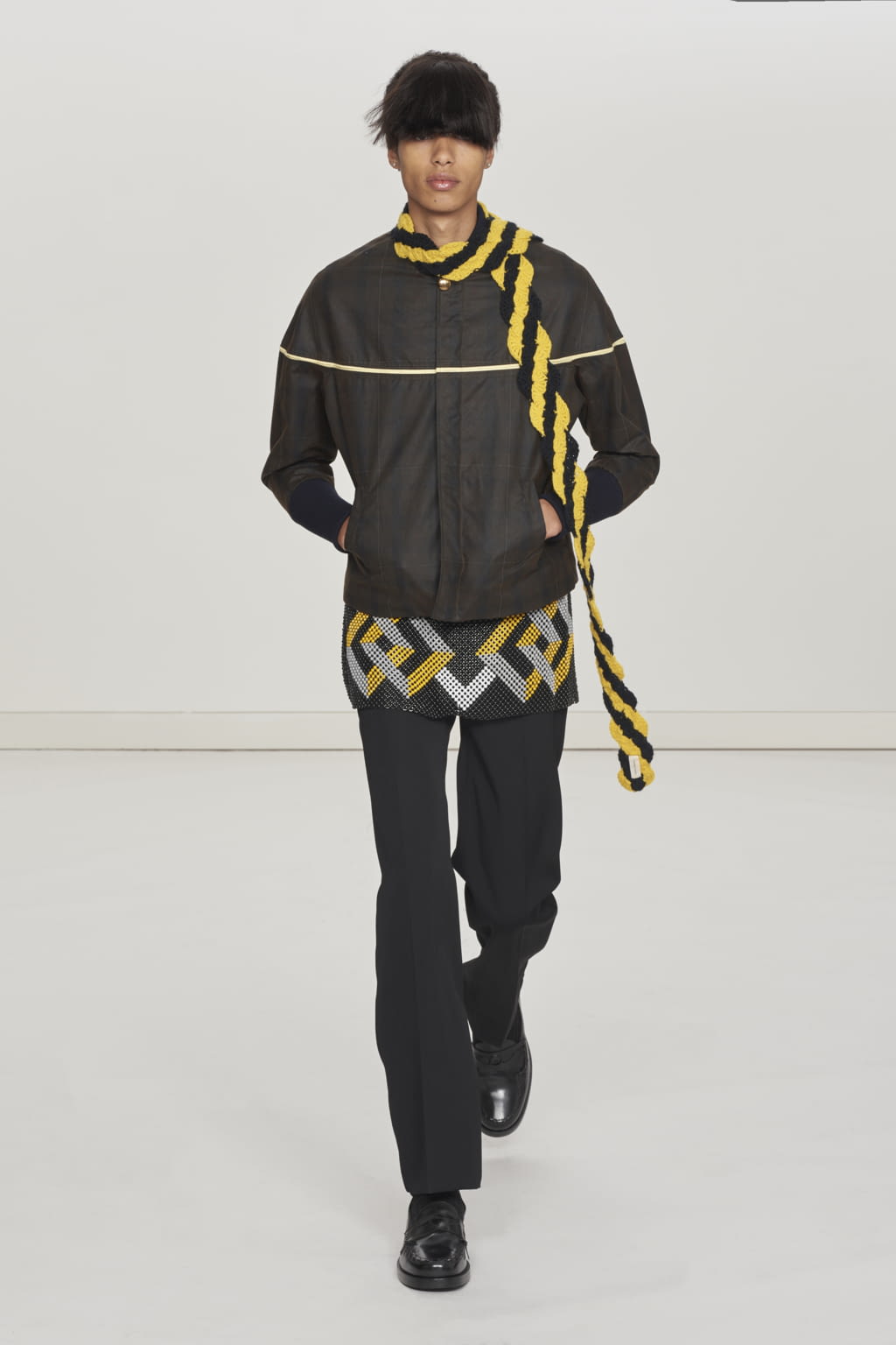 Fashion Week London Spring/Summer 2021 look 3 from the Stefan Cooke collection menswear