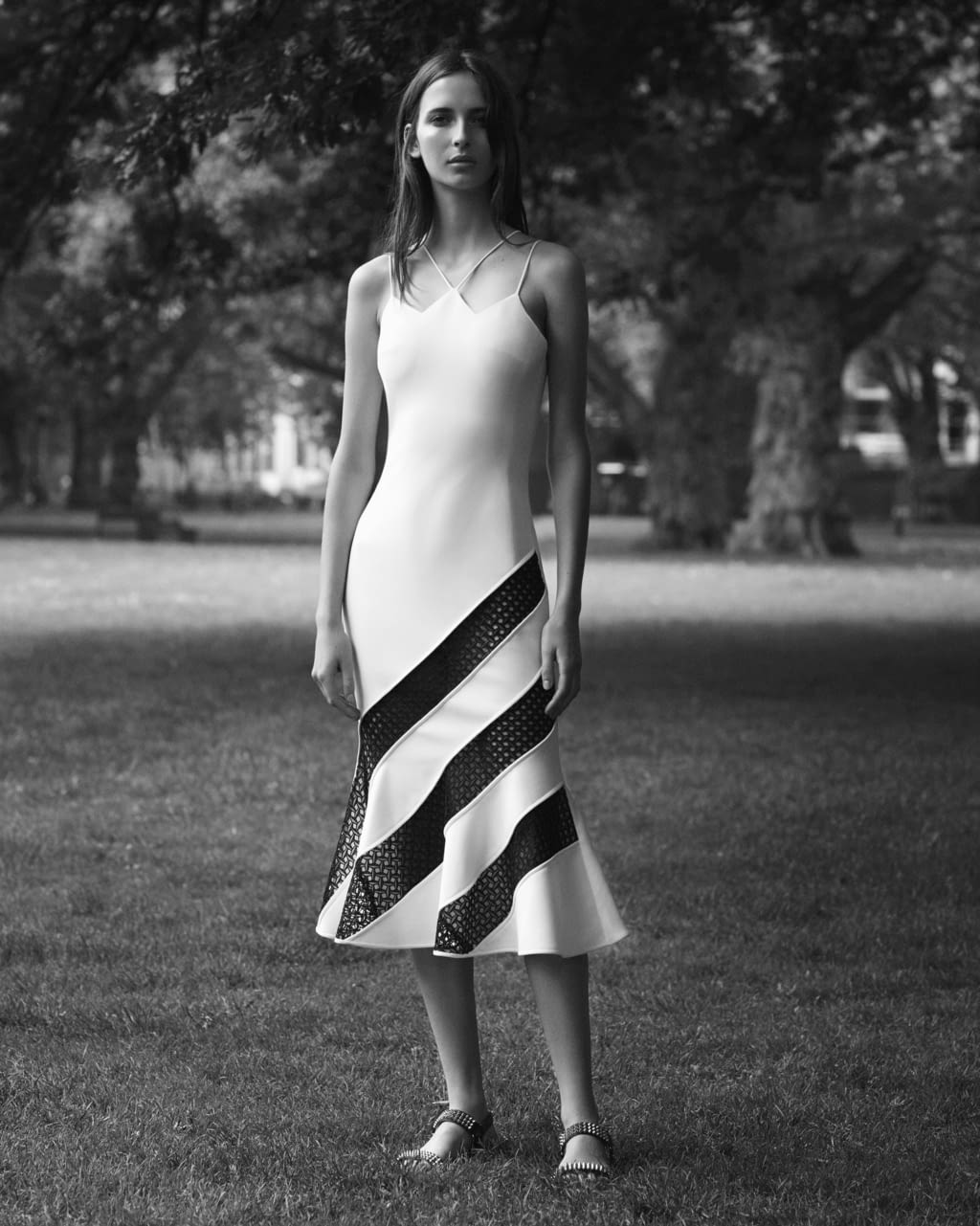 Fashion Week London Resort 2017 look 3 from the David Koma collection womenswear