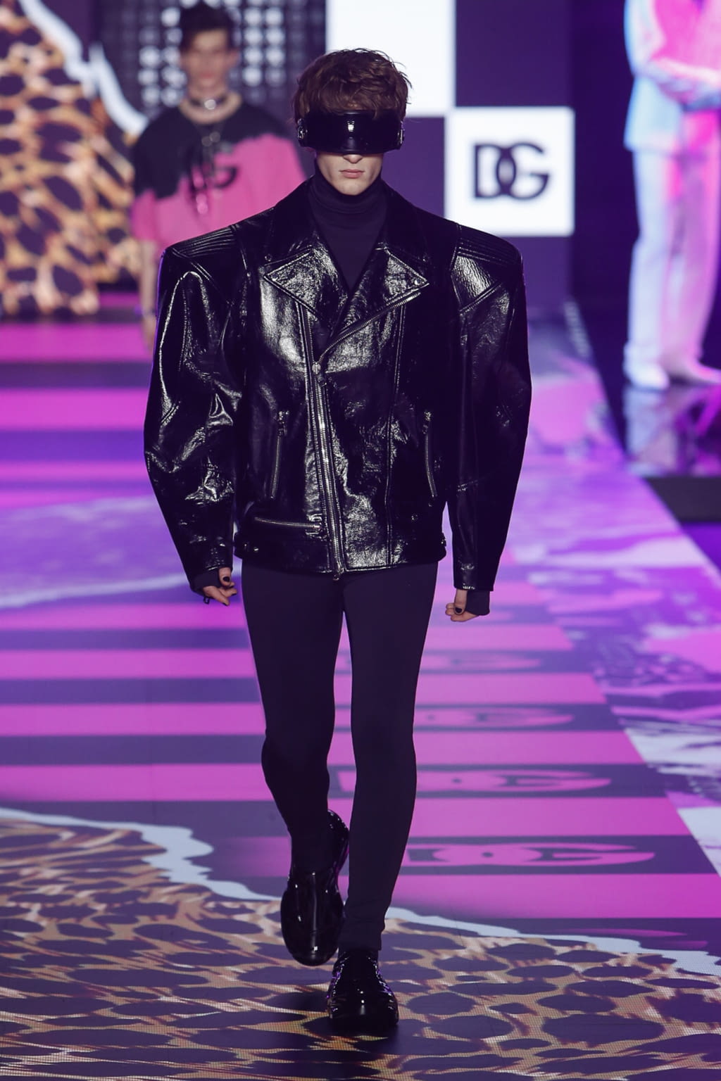 Fashion Week Milan Fall/Winter 2022 look 4 from the Dolce & Gabbana collection menswear