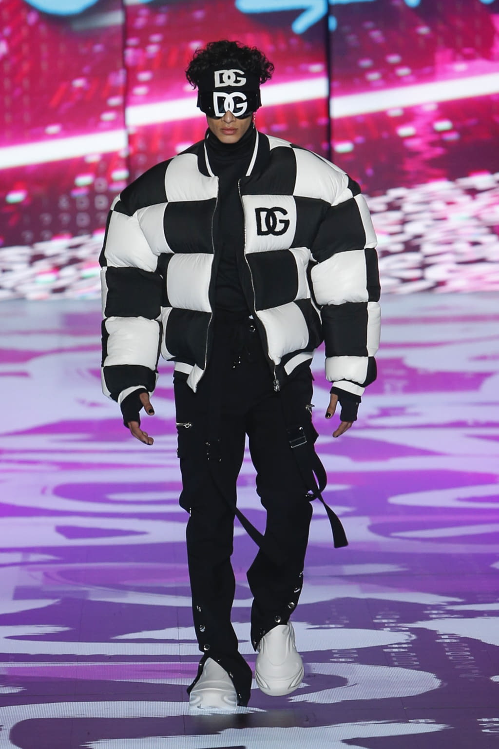 Fashion Week Milan Fall/Winter 2022 look 40 from the Dolce & Gabbana collection 男装