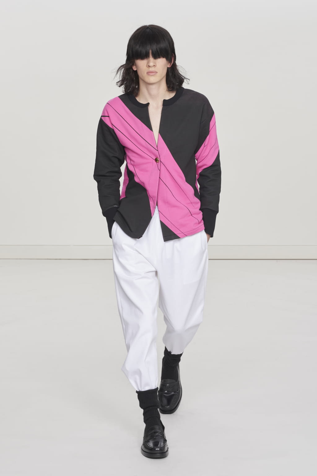 Fashion Week London Spring/Summer 2021 look 5 from the Stefan Cooke collection 男装