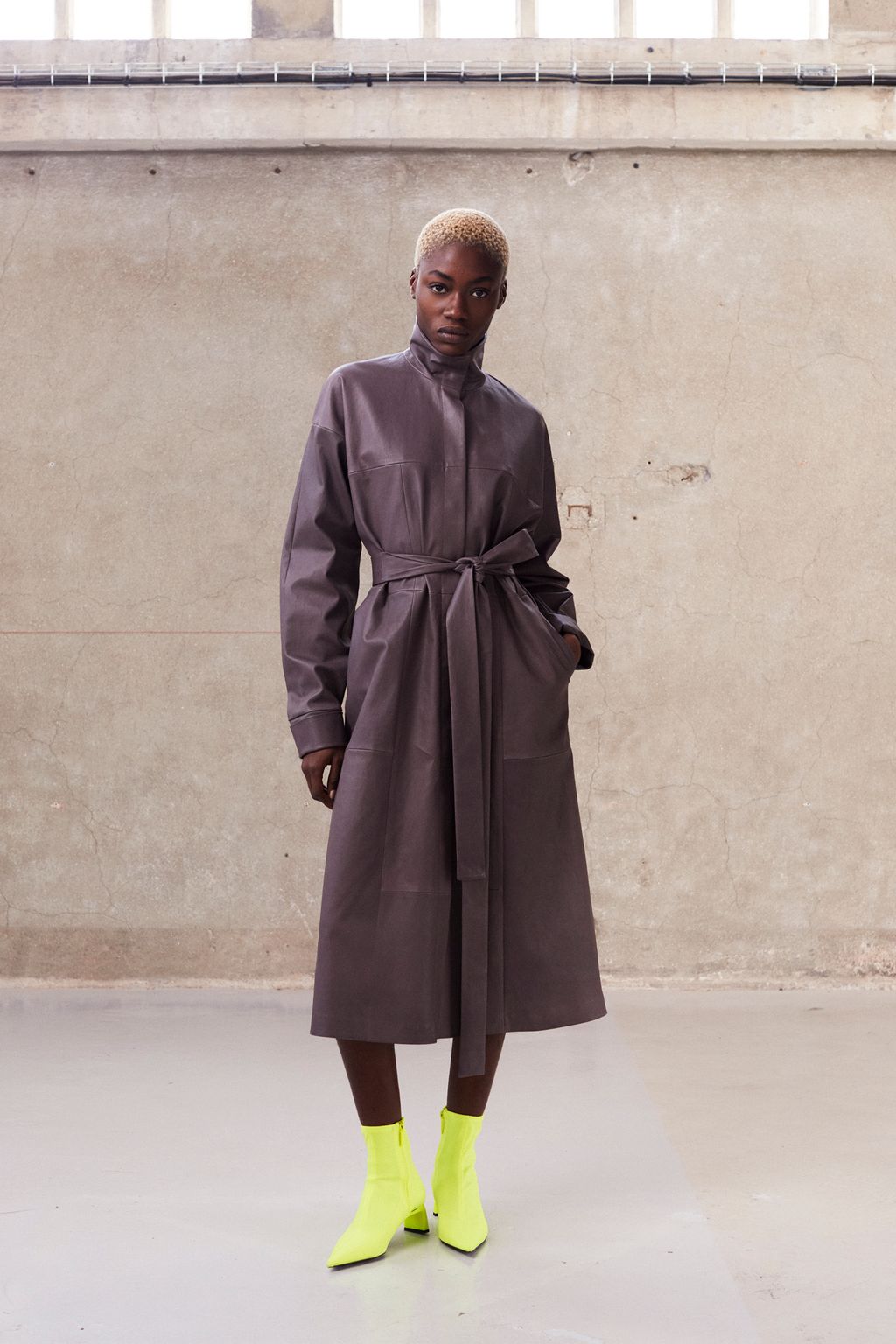 Fashion Week Paris Fall/Winter 2022 look 11 de la collection Stouls womenswear