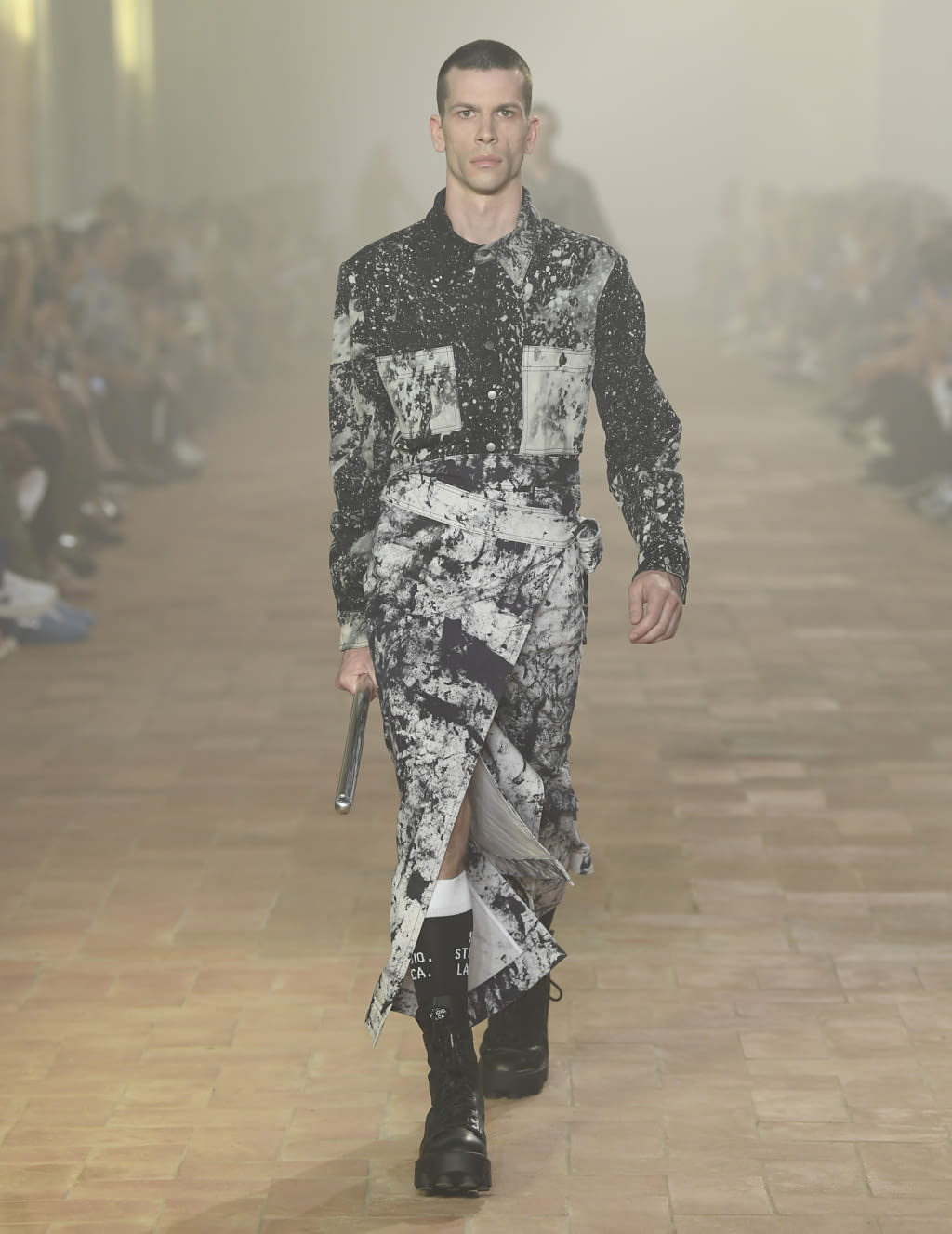 Fashion Week Florence Fall/Winter 2020 look 6 from the S.R. STUDIO. LA. CA. collection menswear