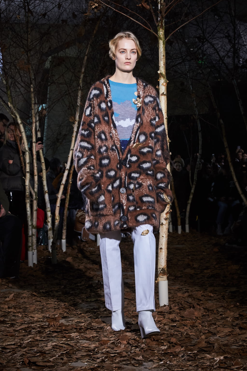 Fashion Week Paris Fall/Winter 2017 look 6 from the Off-White collection menswear