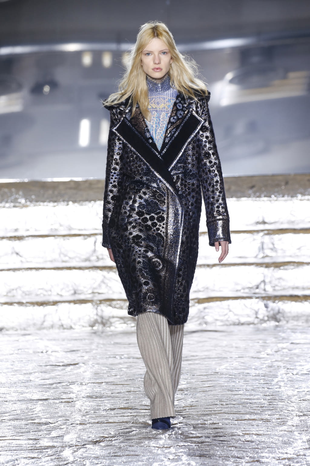 Fashion Week London Fall/Winter 2016 look 6 from the Peter Pilotto collection 女装