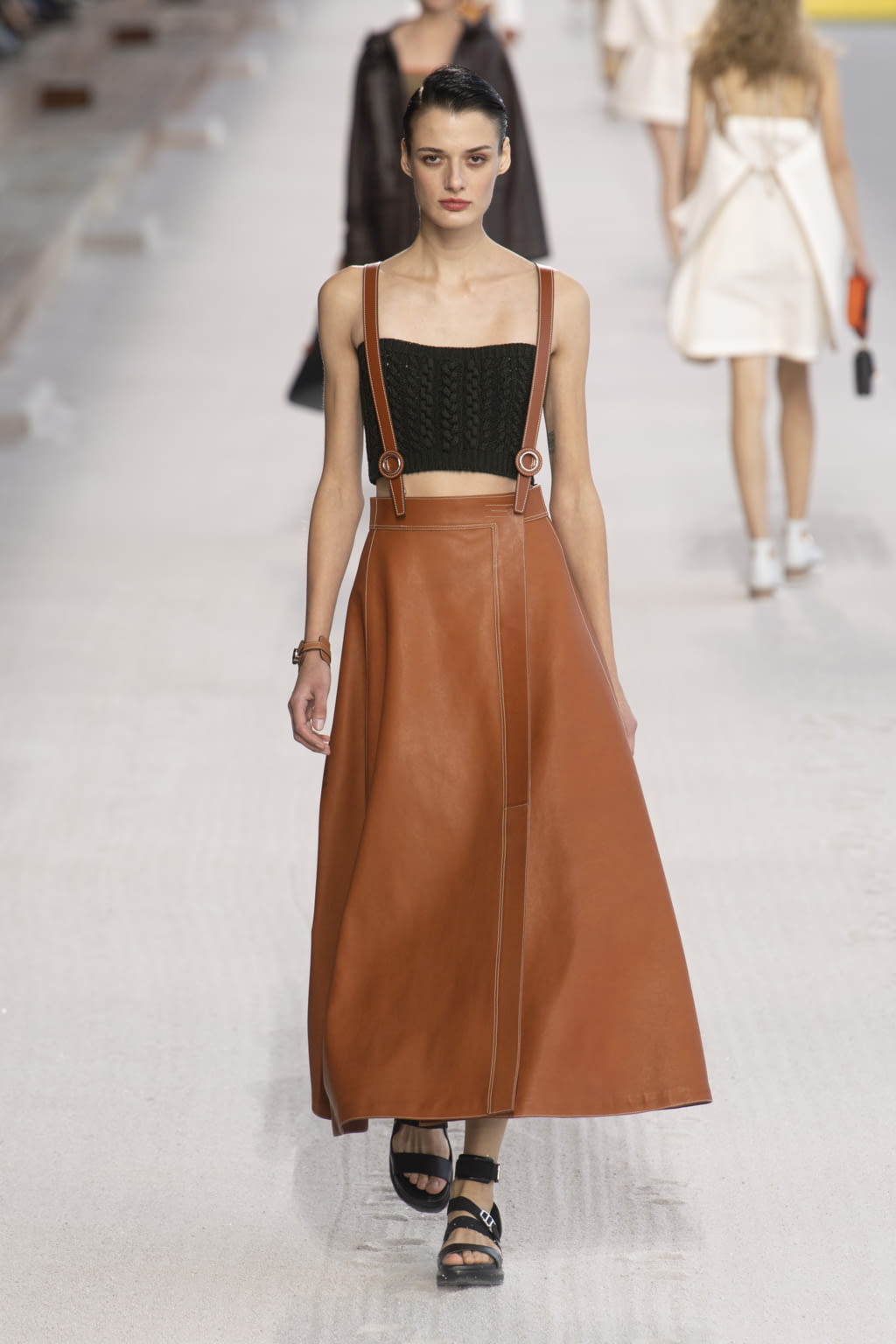 Fashion Week Paris Spring/Summer 2019 look 6 de la collection Hermès womenswear