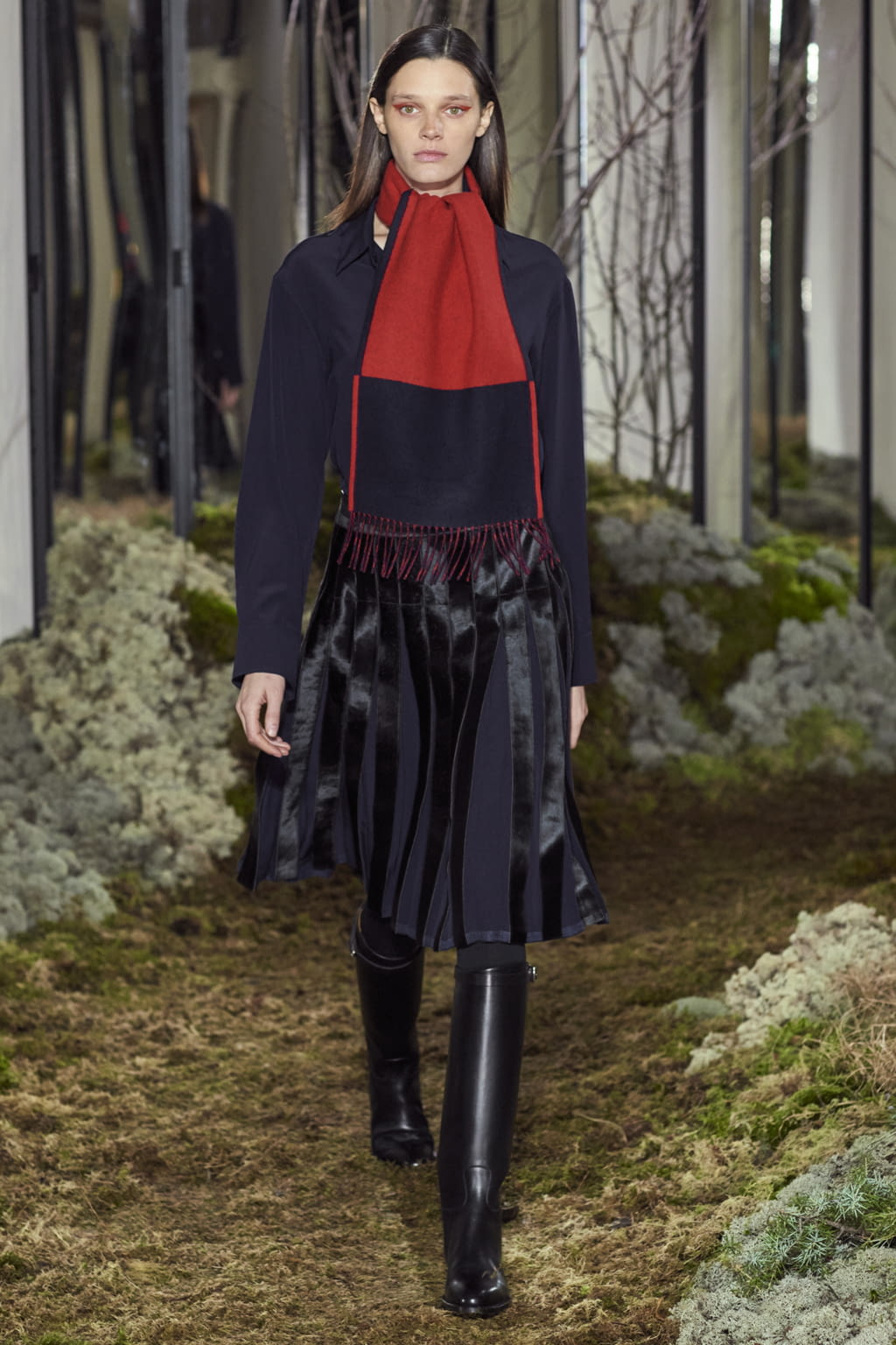 Fashion Week Paris Pre-Fall 2018 look 6 from the Hermès collection womenswear