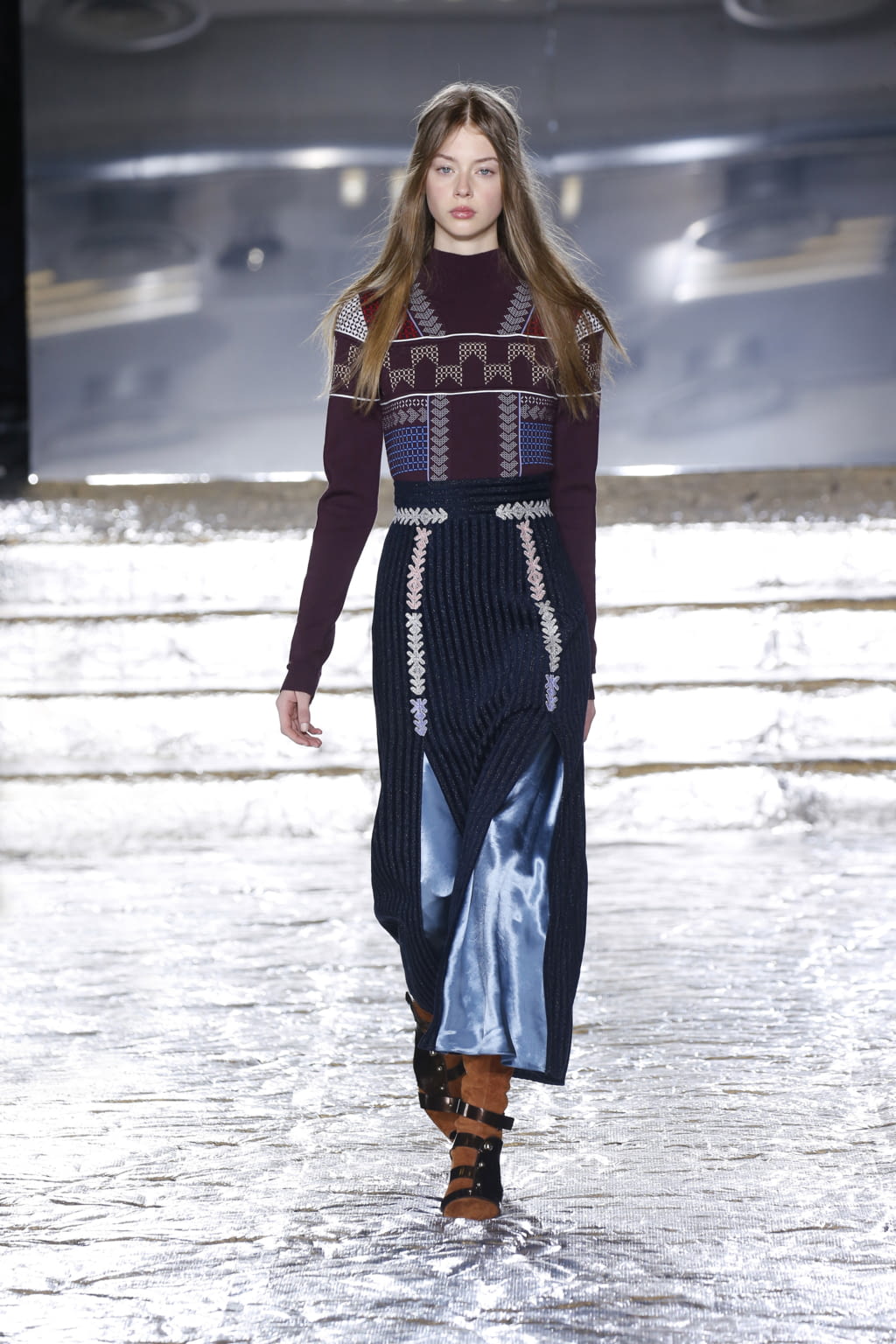 Fashion Week London Fall/Winter 2016 look 7 from the Peter Pilotto collection 女装