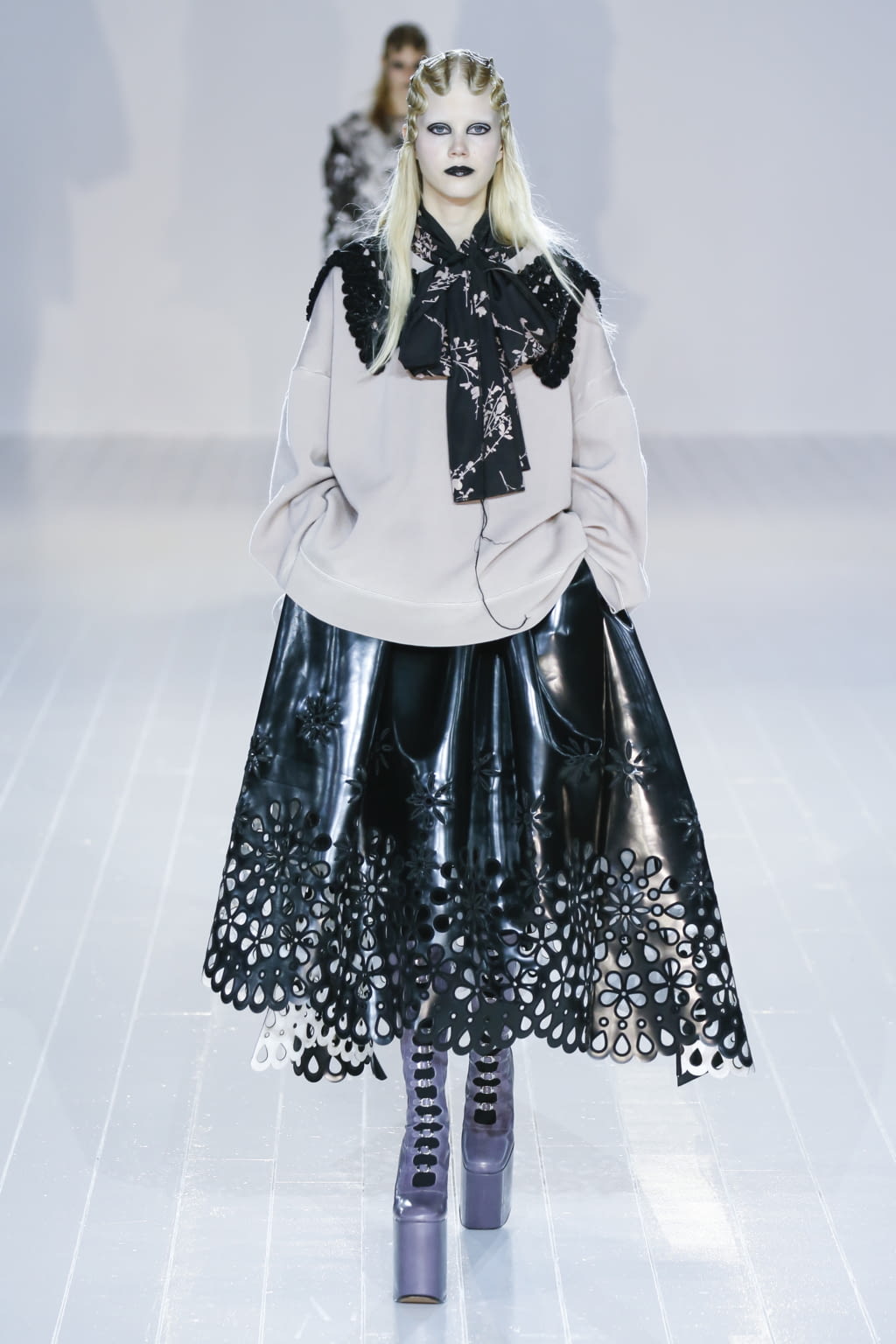 Fashion Week New York Fall/Winter 2016 look 7 from the Marc Jacobs collection womenswear