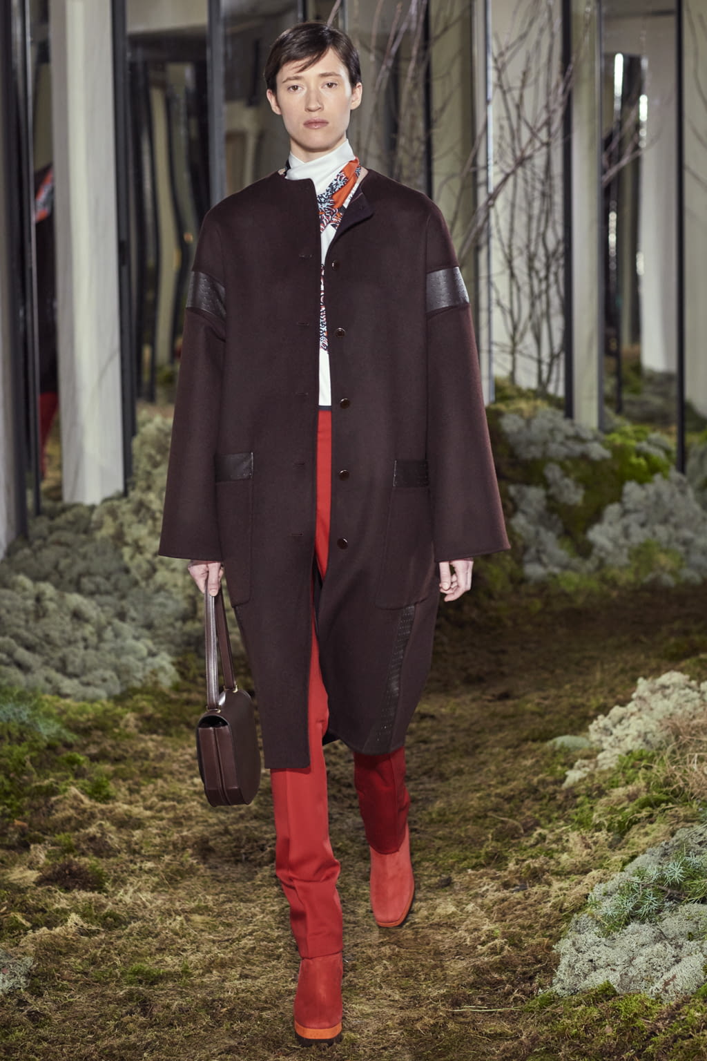Fashion Week Paris Pre-Fall 2018 look 7 from the Hermès collection womenswear