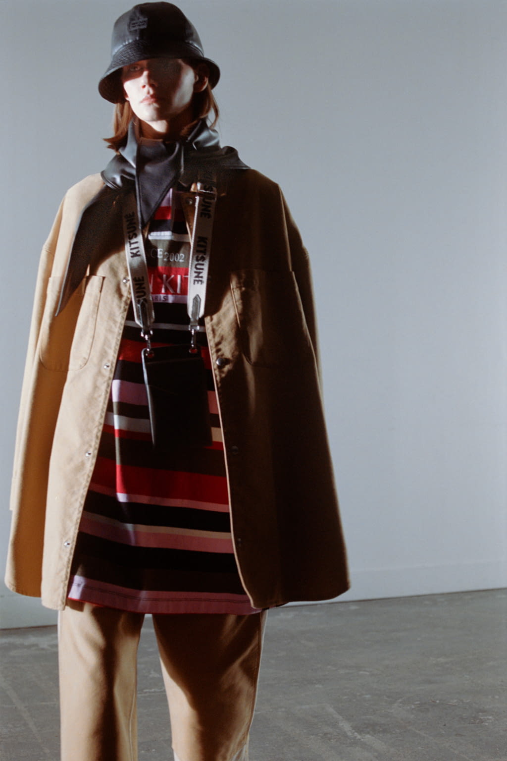 Fashion Week Paris Fall/Winter 2022 look 8 from the Maison Kitsuné collection 女装